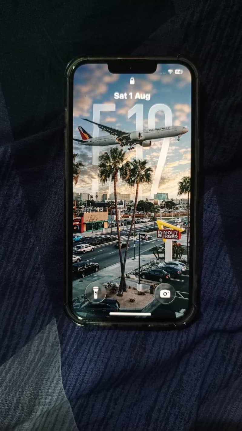 Apple iPhone 13 1