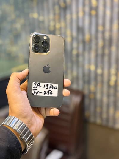 iPhone 13 Pro