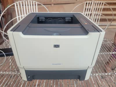 HP P2015 Printer in very Good condition original Supply 220v Branded