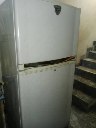 cool bank waves refrigerator condition 10/10