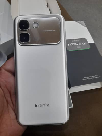 Infinix Note edge box open