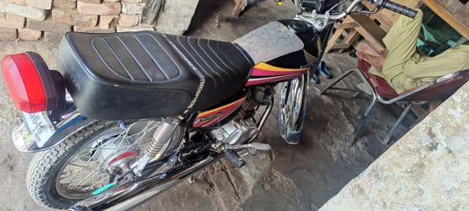03087553372 call Honda 125 2011 model 10/10 condition