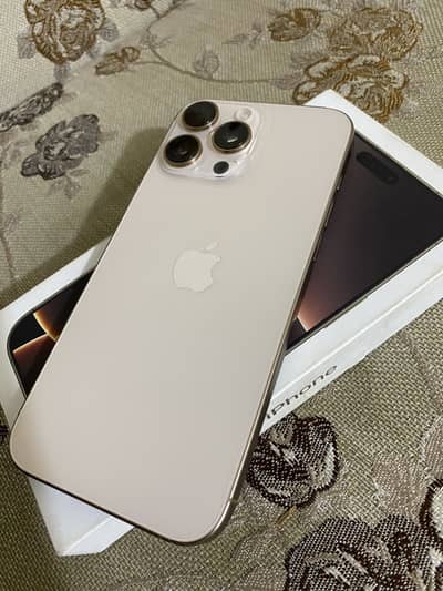 Apple iPhone 16 Pro Max in apple warranty