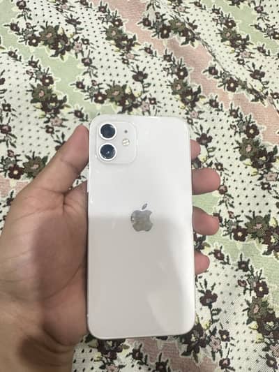 Apple iPhone 12