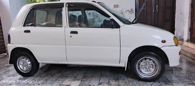 Daihatsu Cuore 2002