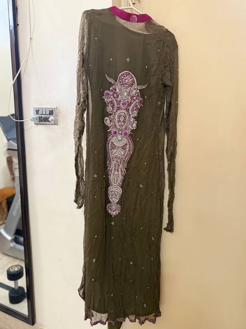 Size small 1