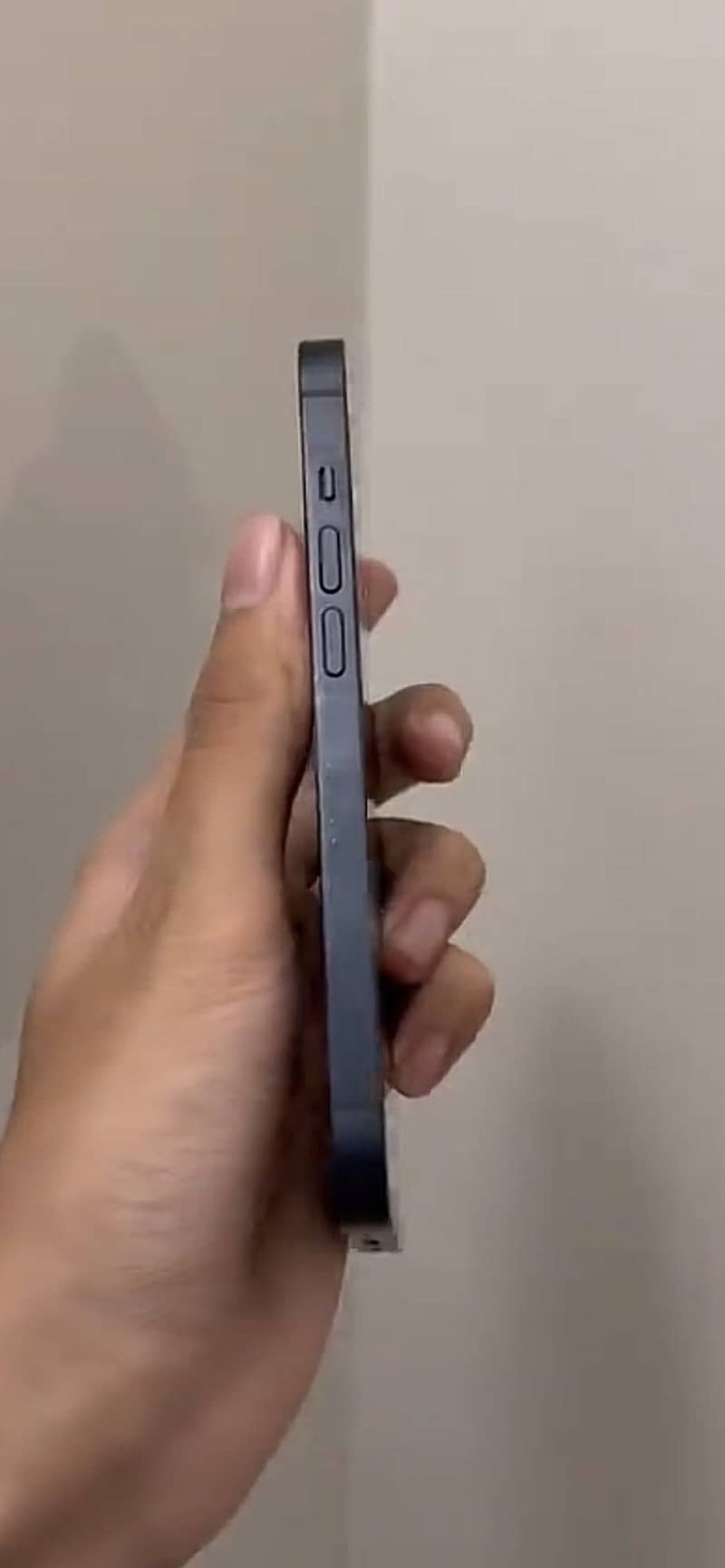 Apple iPhone 14 4