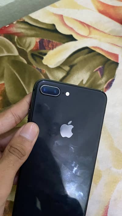 Apple iPhone 8 Plus