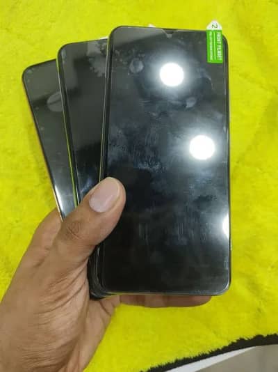 Vivo Y17