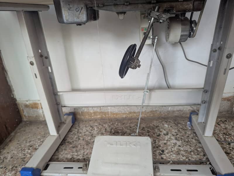 Industrial Stitching Machine 1