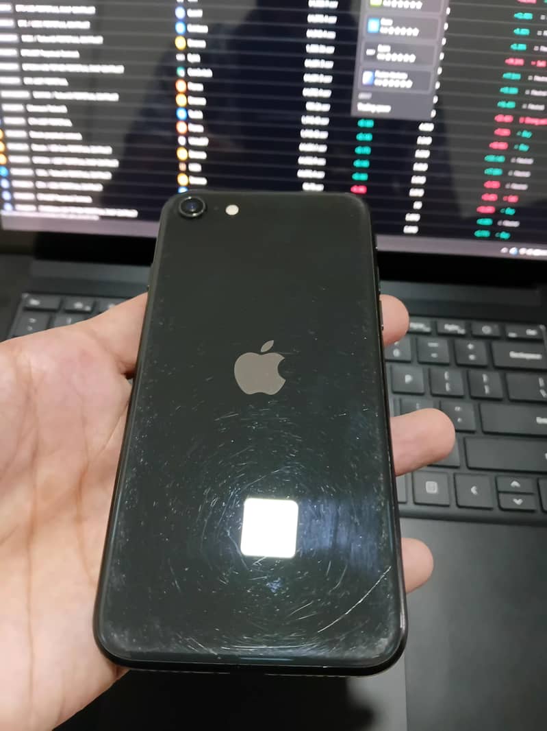 Apple iPhone SE 3