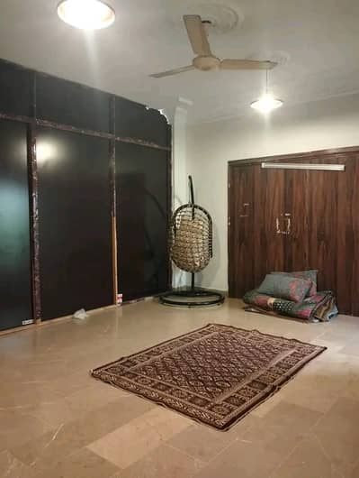 EXCELLENT RENTAL OPPORTUNITY: LUXURIOUS 500 SQ YARD UPPER PORTION FOR RENT IN DHA PHASE 7, KARACHI