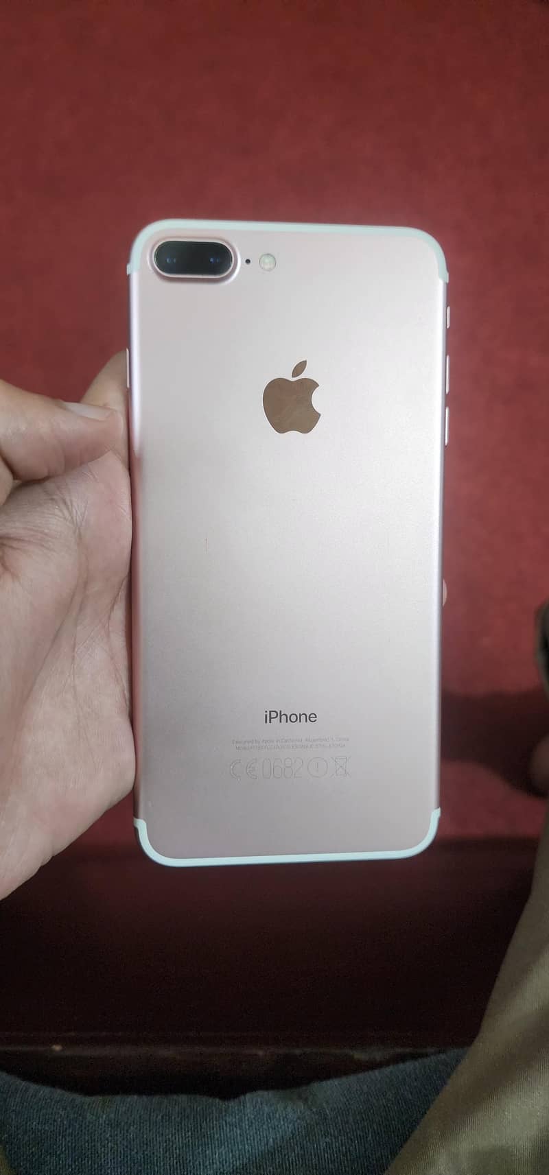 Apple iPhone 7 Plus 3