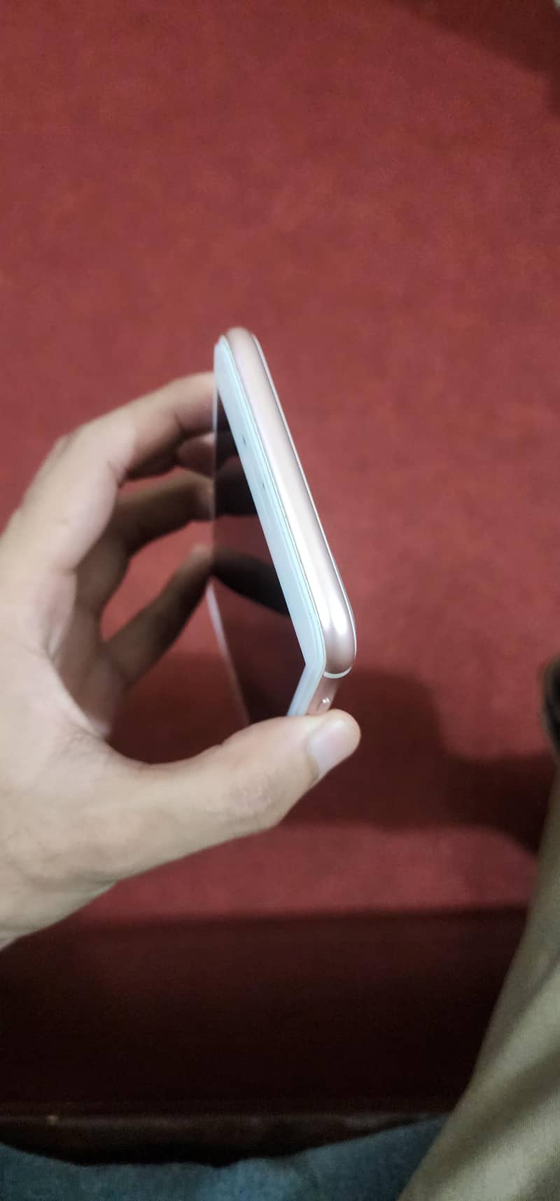 Apple iPhone 7 Plus 4