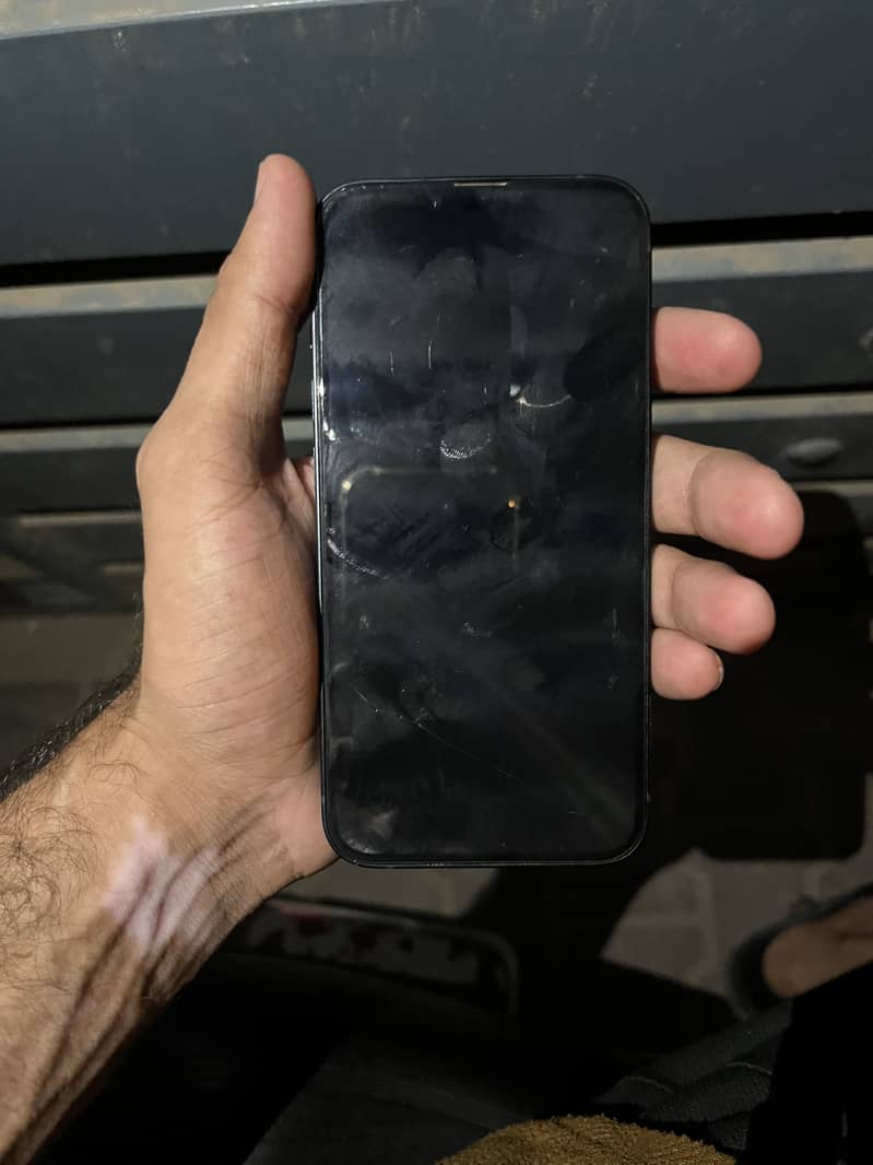 Apple iPhone 14 2