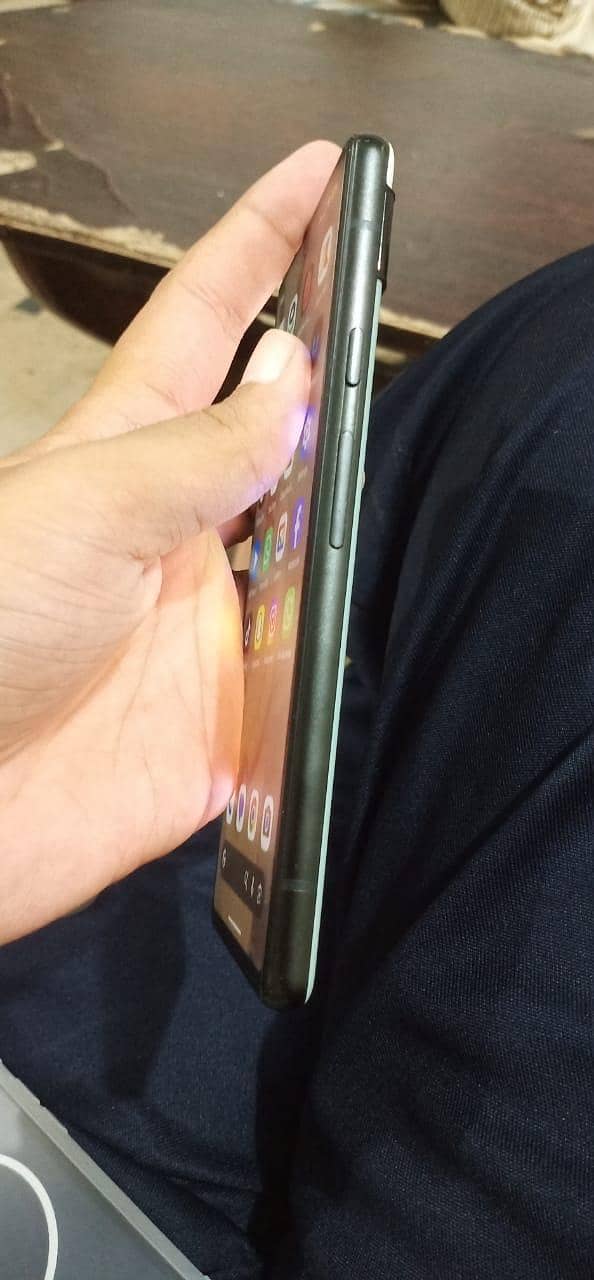 Google Pixel 6a 5