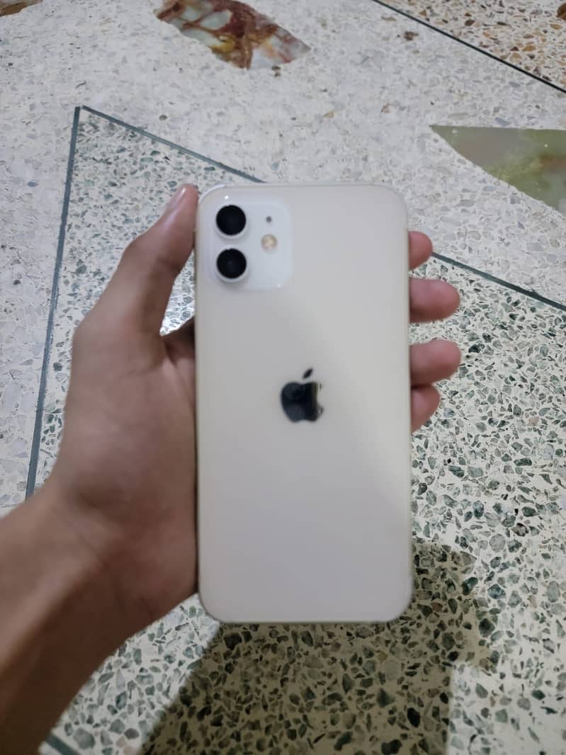 Apple iPhone 12 0