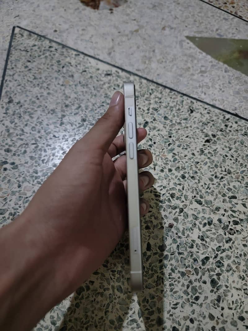 Apple iPhone 12 2