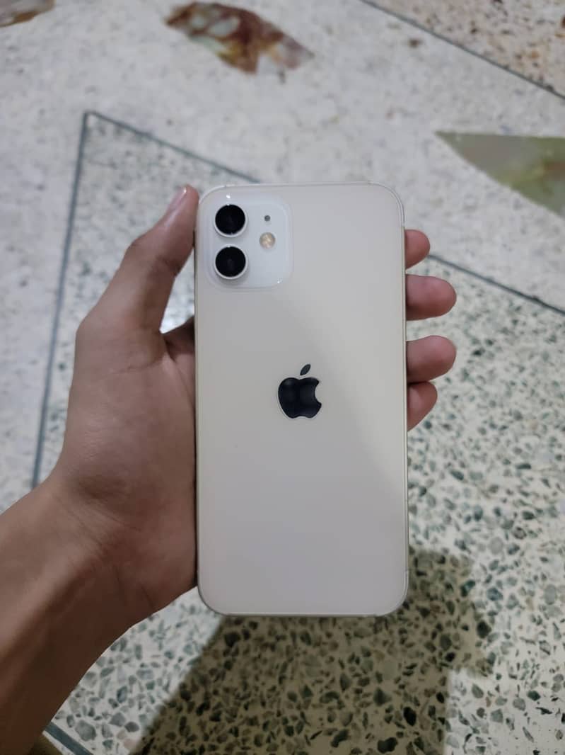 Apple iPhone 12 5
