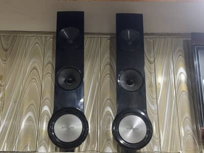 samsung Orignal 4set speaker 2 wall and 2 stand speakers