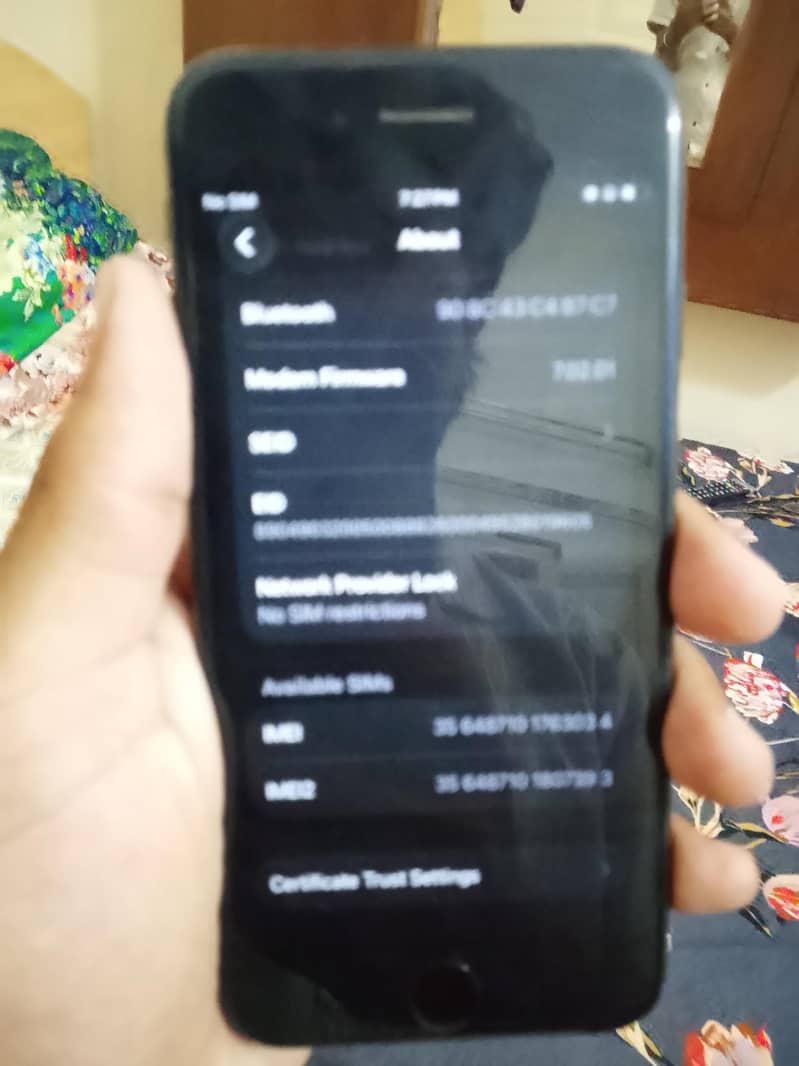 Apple iPhone SE 0