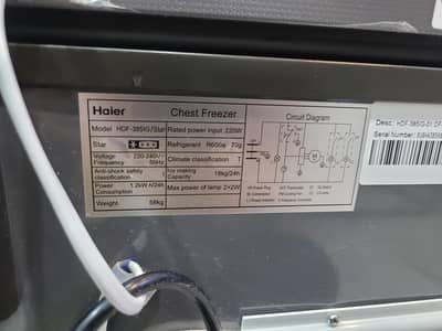 haier deepfreeze 2 door 2 month use Hwa hai bas bilkul new hai