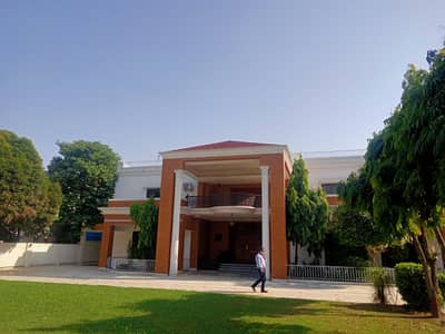 5 KANAL OFFICE USE HOUSE FOR RENT NEAR MAIN BOULEVARD GULBERG LAHORE