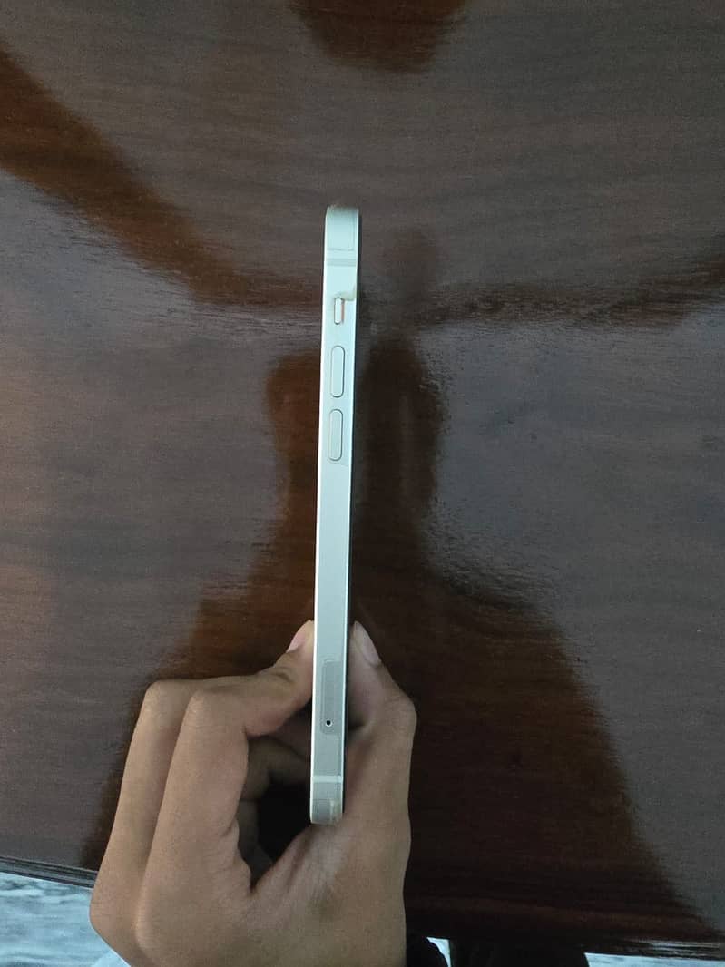 Apple iPhone 12 2