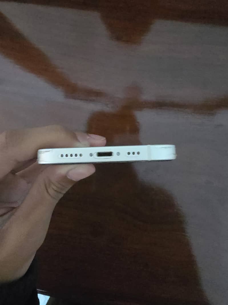 Apple iPhone 12 3