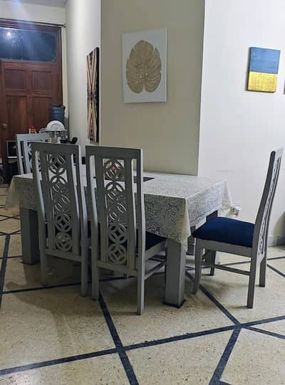 Smart dinning table with 6 chairs