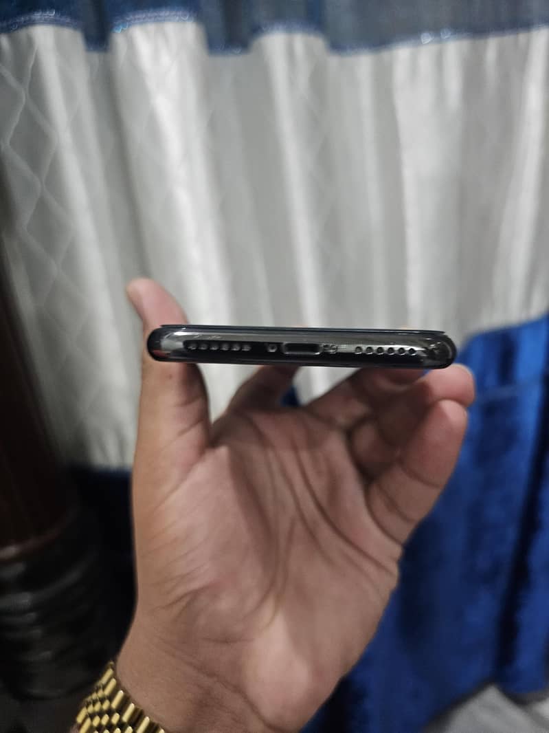Apple iPhone X 1