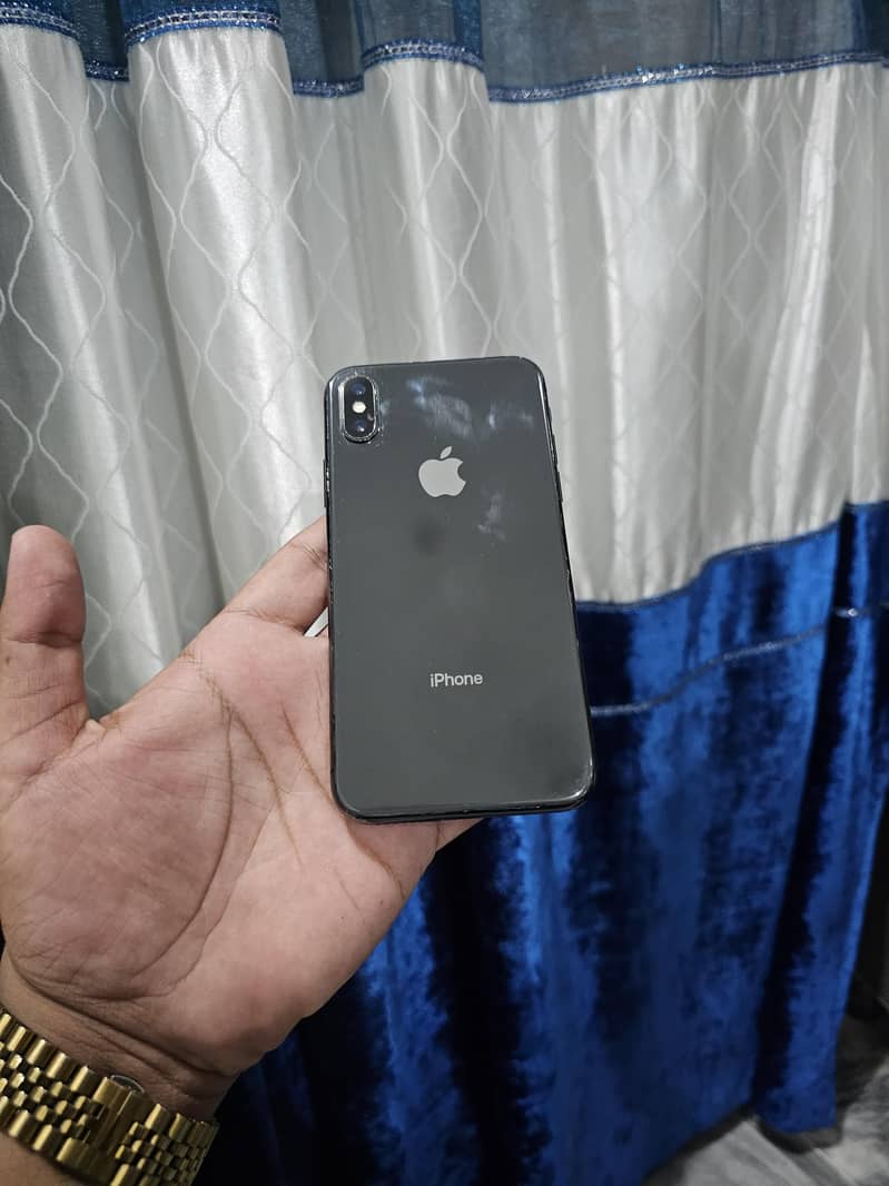 Apple iPhone X 4