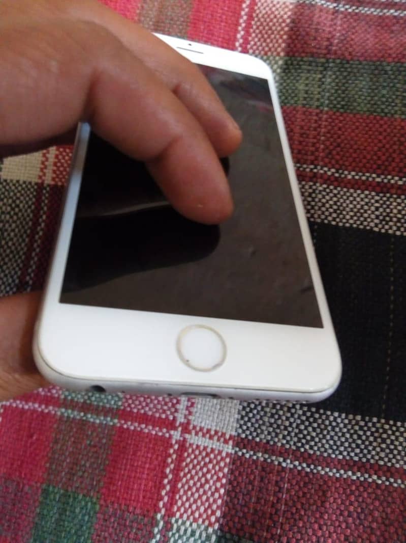 Apple iPhone 6 3