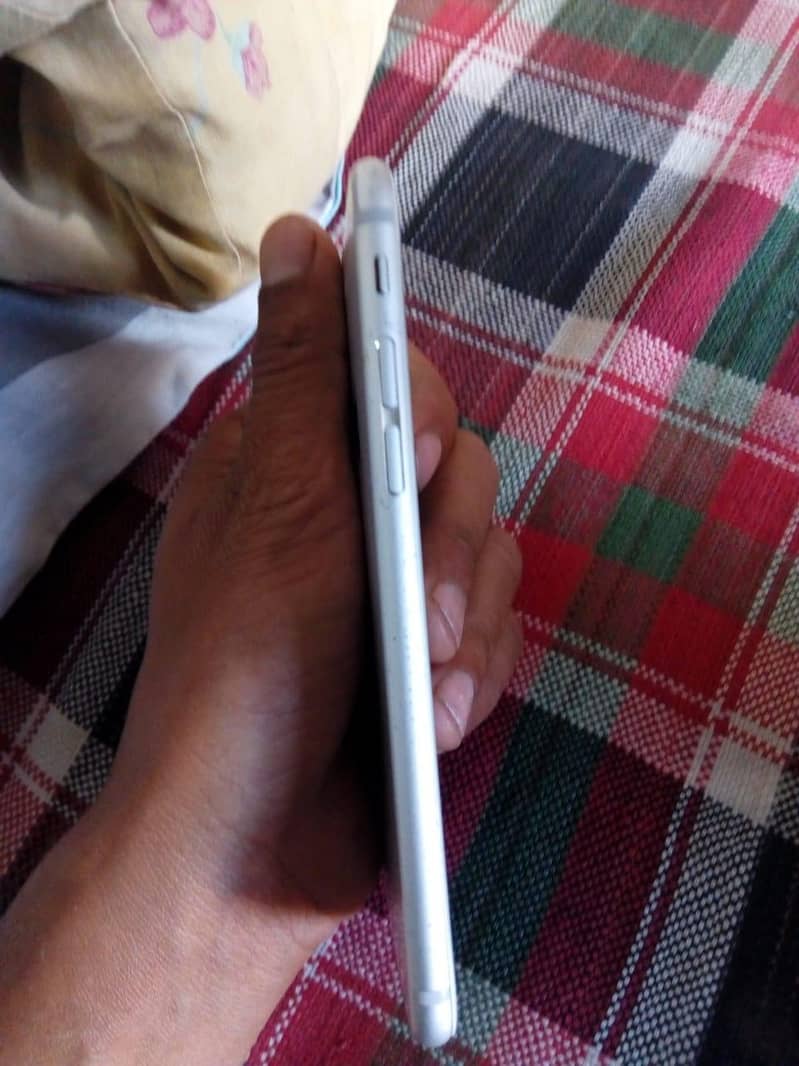 Apple iPhone 6 5