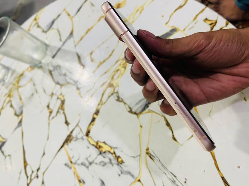 Google pixel 8 2
