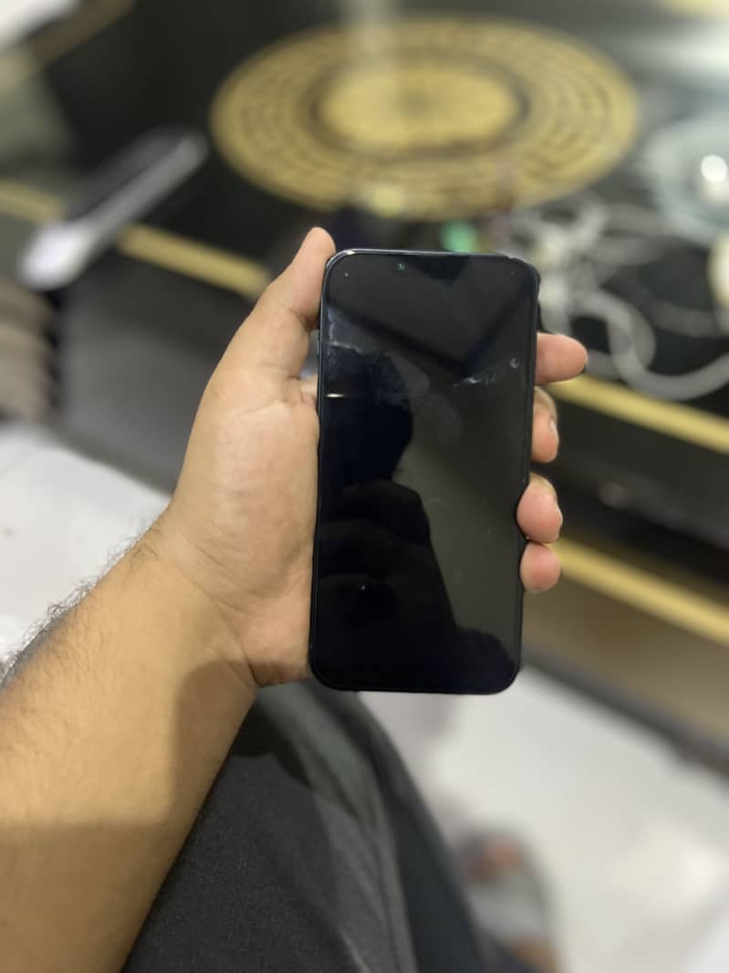 Apple iPhone 13 3
