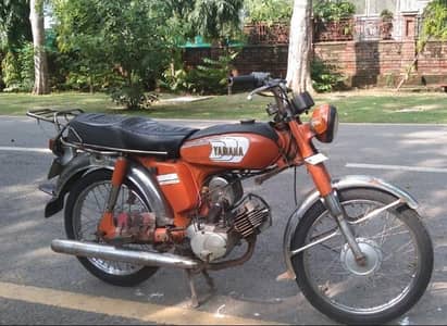 Yamaha YB 100