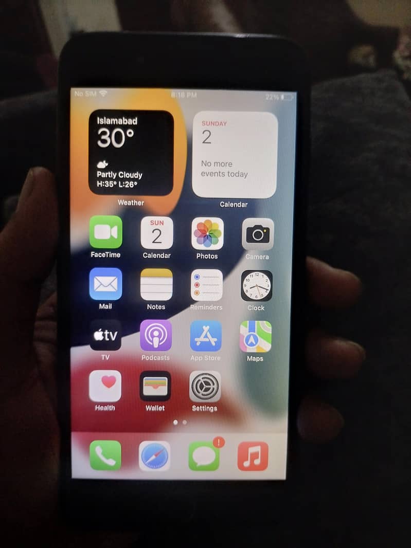 Apple iPhone 7 Plus 0