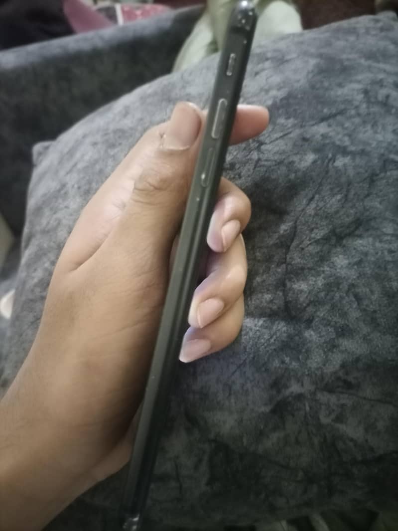 Apple iPhone 7 Plus 3