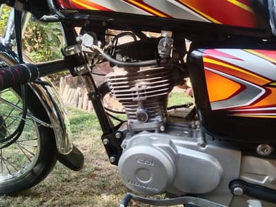 Honda 125 cc model 2022 onley WhatsApp 03=02=60=25=4=11