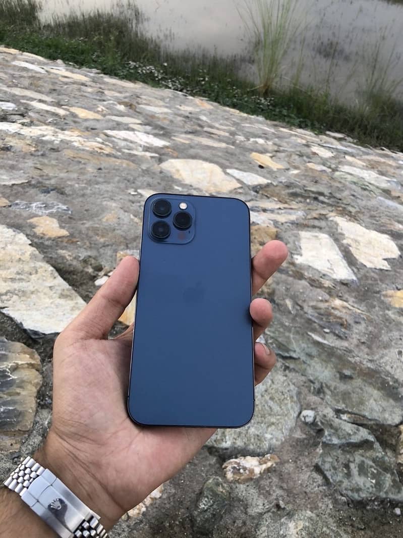 iPhone 12 pro max 3