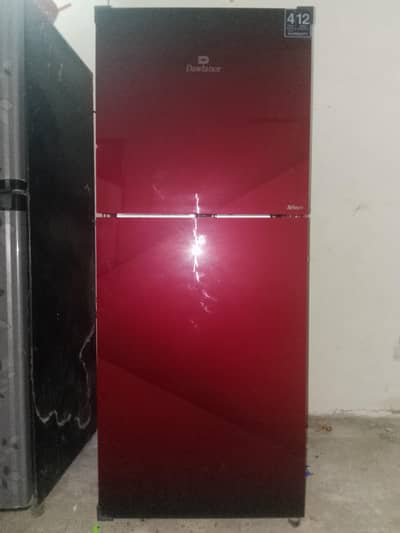frig urgent sale Condition 10/10 Hy 9 month used Hy Baki Shab Okk