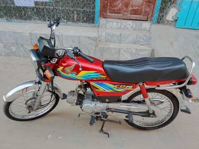 Honda CD 70 2021 model ha, all original documents hain