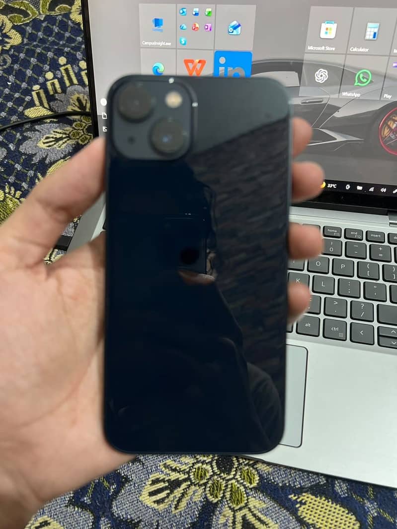 Apple iPhone 13 5