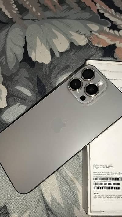 Apple iPhone 15 Pro Max