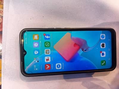 Tecno Spark 8C