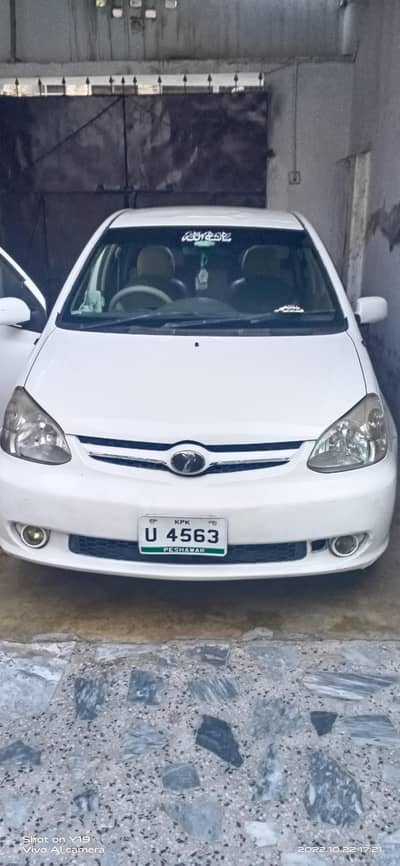 Toyota Platz 2003
