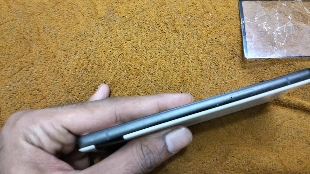Google Pixel 6a 1