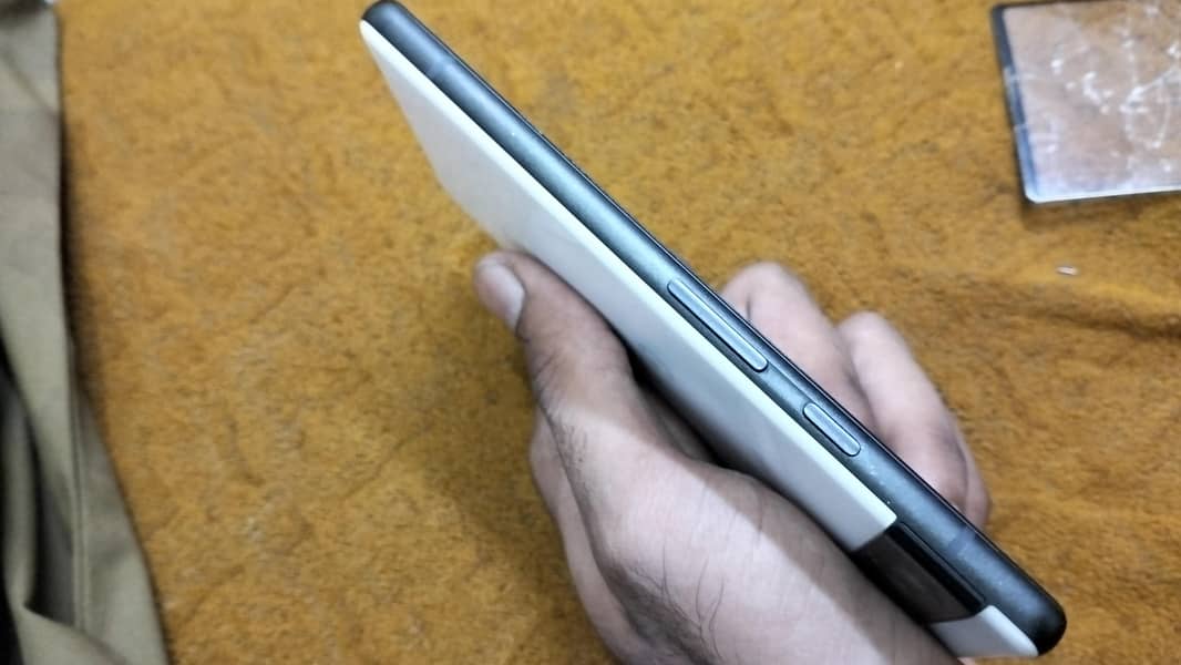 Google Pixel 6a 2