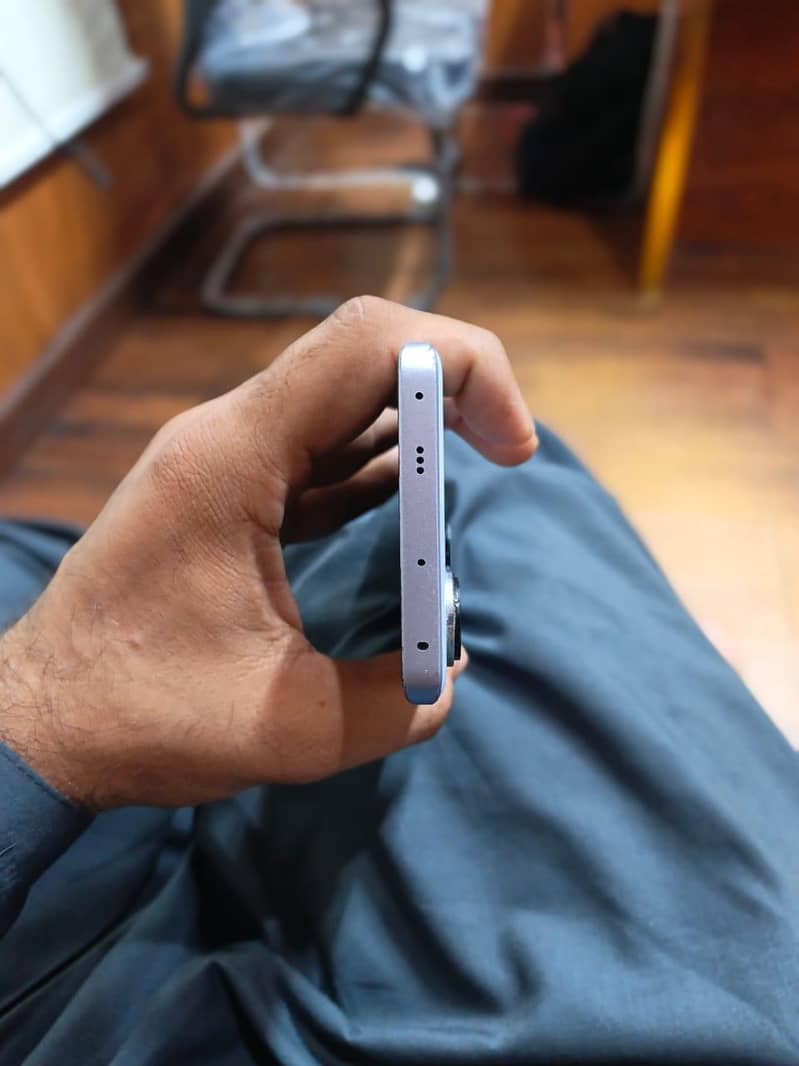 Redmi note 13 pro plus 4
